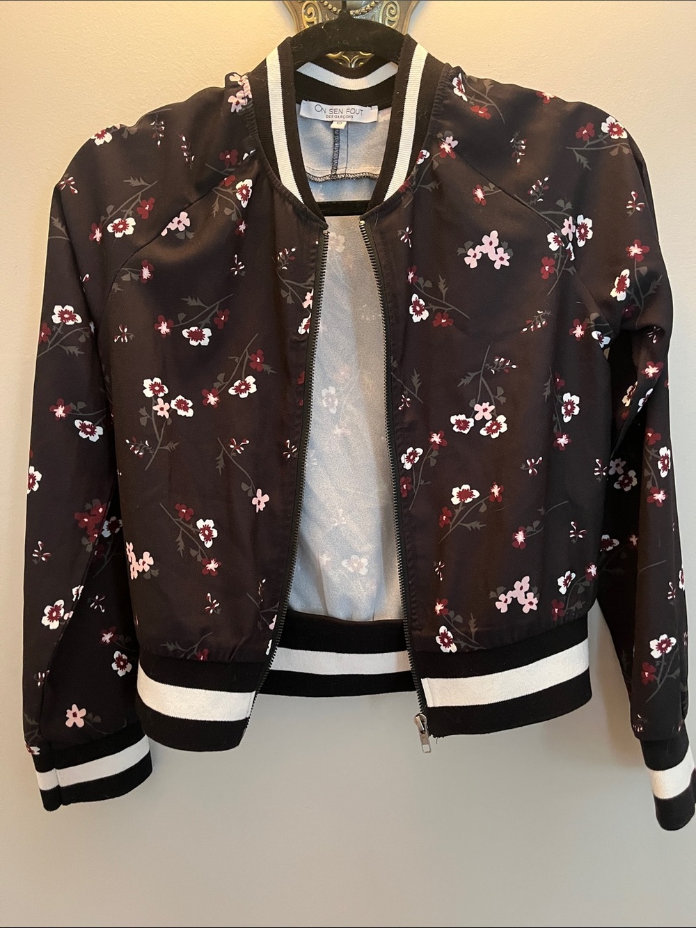 Floral Bomber Jacket - Black/Pink -